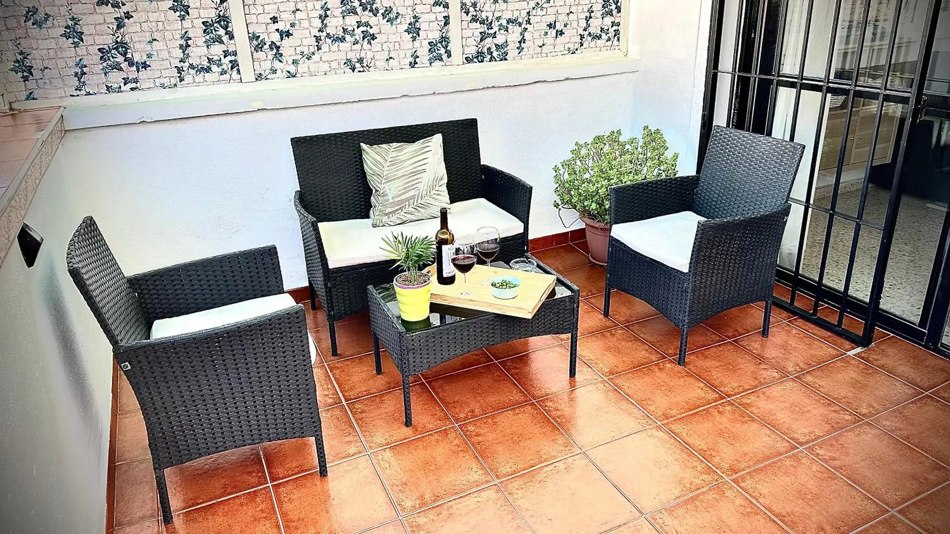 El Rincon De Apolo. Atico Con Aparcamiento Gratis. Apartment Malaga